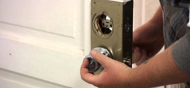 Home Lock Change in Parlier